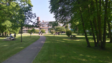 À Chantilly, le lycée professionnel prend le nom d'Hubertine Auclert, pionnière du féminisme français 7